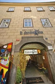 ホテル The Dominican プラハ