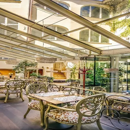 The Dominican ホテル 4*