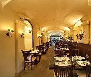 The Dominican ホテル