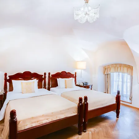 ホテル The Dominican 4*