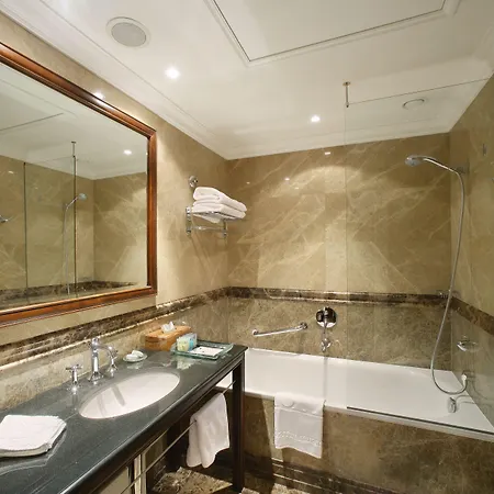 The Dominican 4* プラハ