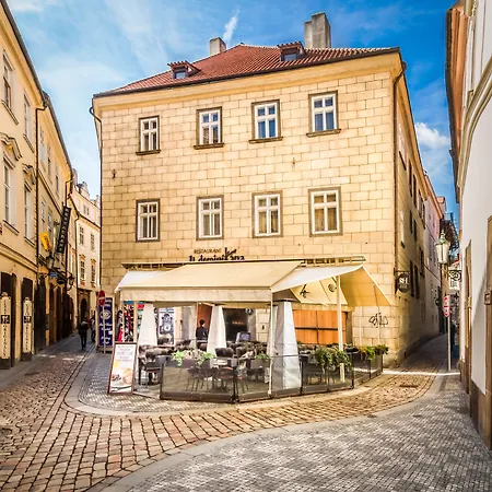 The Dominican ホテル 4*