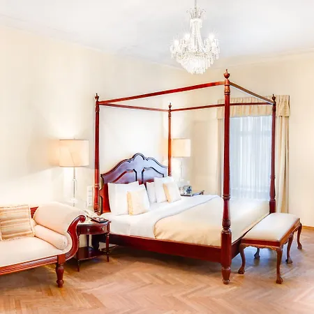 The Dominican ホテル