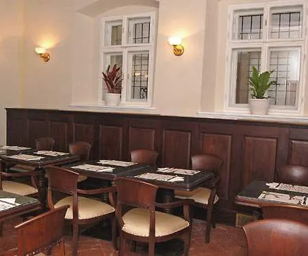 The Dominican 4* プラハ