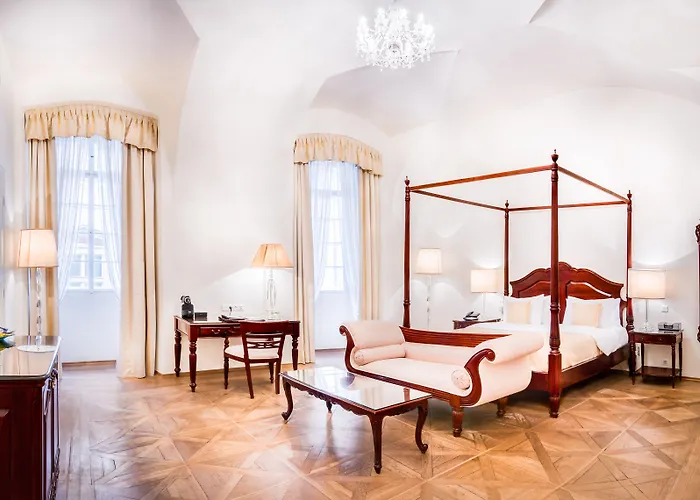The Dominican 4*